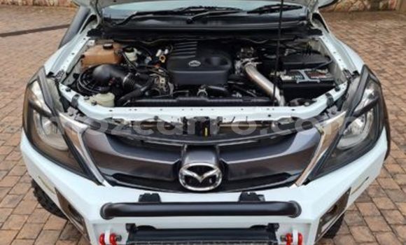 Tenga Tsaru Mazda BT-50 Zvimwe Mota in Maputo in Maputo Tenga Tsaru Mazda BT-50 Zvimwe Mota in Maputo in Maputo