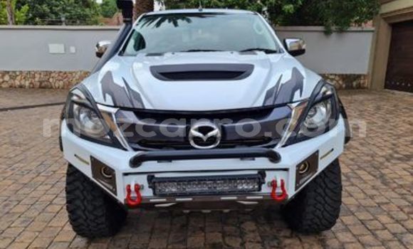 Tenga Tsaru Mazda BT-50 Zvimwe Mota in Maputo in Maputo Tenga Tsaru Mazda BT-50 Zvimwe Mota in Maputo in Maputo