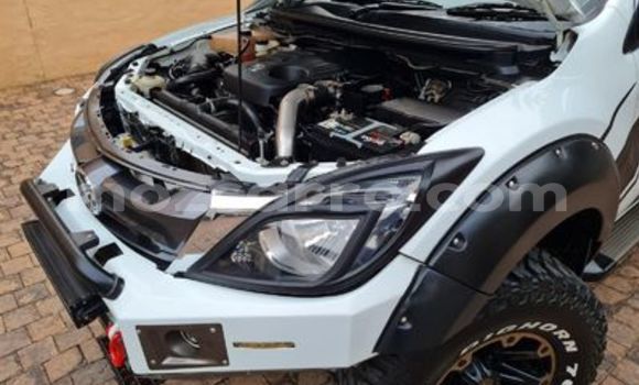 Tenga Tsaru Mazda BT-50 Zvimwe Mota in Maputo in Maputo Tenga Tsaru Mazda BT-50 Zvimwe Mota in Maputo in Maputo