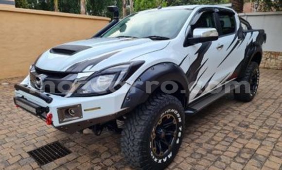 Tenga Tsaru Mazda BT-50 Zvimwe Mota in Maputo in Maputo Tenga Tsaru Mazda BT-50 Zvimwe Mota in Maputo in Maputo