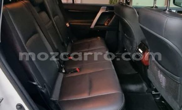 Comprar Usado Toyota Prado Branco Carro em Maputo em Maputo Comprar Usado Toyota Prado Branco Carro em Maputo em Maputo