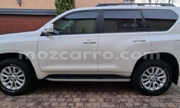 Comprar Usado Toyota Prado Branco Carro em Maputo em Maputo Comprar Usado Toyota Prado Branco Carro em Maputo em Maputo