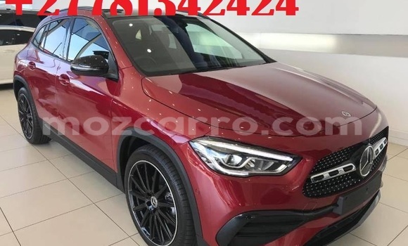 Comprar Usado Mercedes‒Benz GLA-klasse Vermelho Carro em Maputo em Maputo