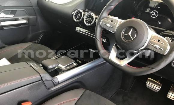 Tenga Tsaru Mercedes‒Benz GLA-klasse Tsvuku Mota in Maputo in Maputo Tenga Tsaru Mercedes‒Benz GLA-klasse Tsvuku Mota in Maputo in Maputo