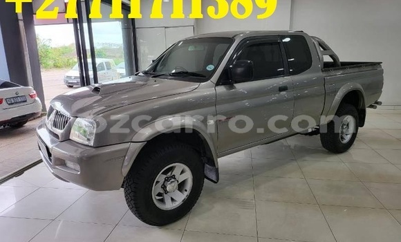 Tenga Tsaru Mitsubishi Colt Sirivha Mota in Maputo in Maputo