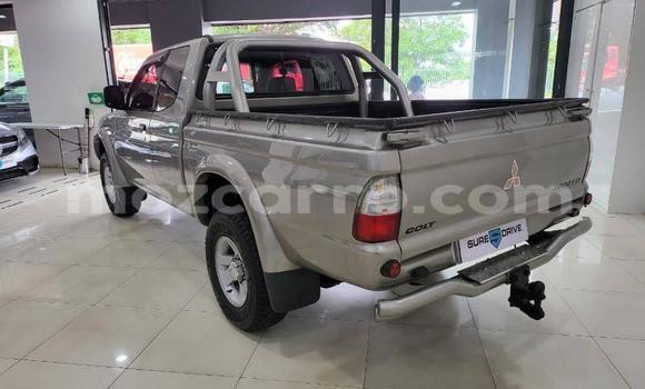 Tenga Tsaru Mitsubishi Colt Sirivha Mota in Maputo in Maputo Tenga Tsaru Mitsubishi Colt Sirivha Mota in Maputo in Maputo