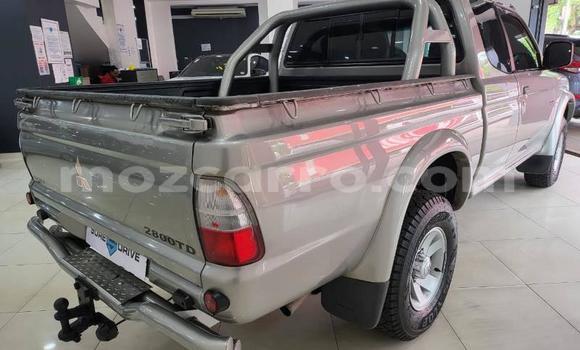 Tenga Tsaru Mitsubishi Colt Sirivha Mota in Maputo in Maputo Tenga Tsaru Mitsubishi Colt Sirivha Mota in Maputo in Maputo