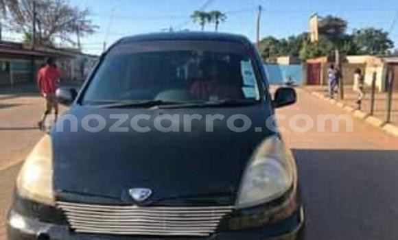 Nunua Ilio tumika Toyota FunCargo Nyeusi Gari ndani ya Maputo nchini Maputo