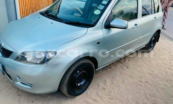 Comprar Usado Mazda Demio Prata Carro em Maputo em Maputo