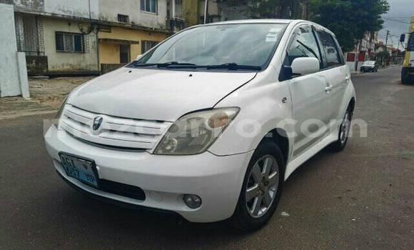Buy Used Toyota IST White Car in Maputo in Maputo Buy Used Toyota IST White Car in Maputo in Maputo