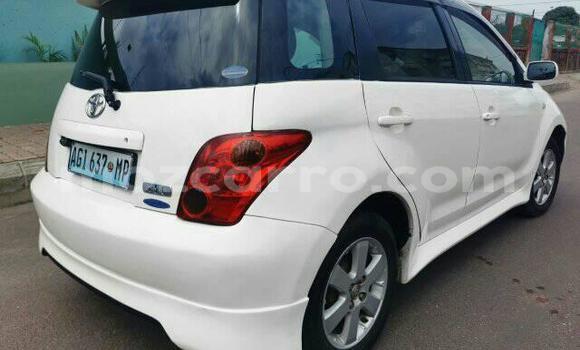 Buy Used Toyota IST White Car in Maputo in Maputo Buy Used Toyota IST White Car in Maputo in Maputo