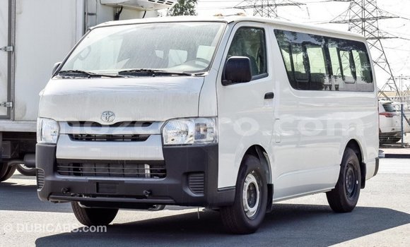 Comprar Importar Toyota Hiace Branco Carro em Import - Dubai em Cabo Delgado Comprar Importar Toyota Hiace Branco Carro em Import - Dubai em Cabo Delgado