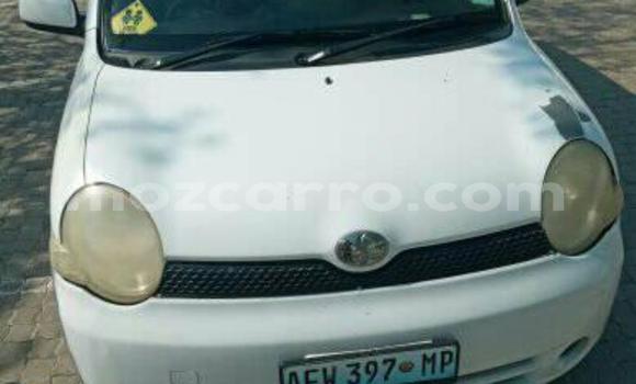 Nunua Ilio tumika Toyota Porte Nyeupe Gari ndani ya Maputo nchini Maputo