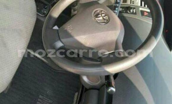 Buy Used Toyota Vitz Blue Car in Maputo in Maputo Buy Used Toyota Vitz Blue Car in Maputo in Maputo