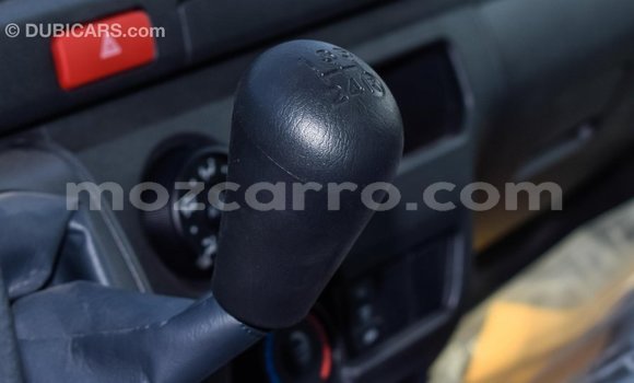 Comprar Importar Toyota Hiace Branco Carro em Import - Dubai em Cabo Delgado Comprar Importar Toyota Hiace Branco Carro em Import - Dubai em Cabo Delgado