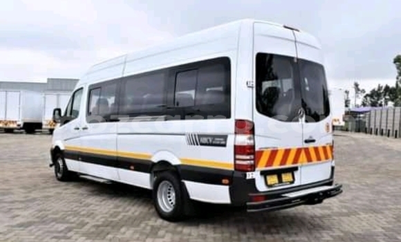 Tenga Tsaru Mercedes Viano Chena Mota in Maputo in Maputo Tenga Tsaru Mercedes Viano Chena Mota in Maputo in Maputo