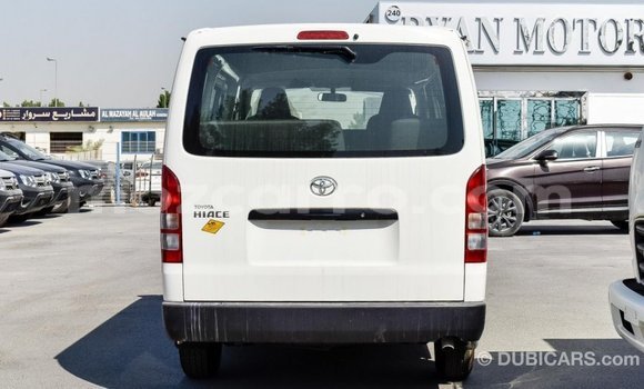 Comprar Importar Toyota Hiace Branco Carro em Import - Dubai em Cabo Delgado Comprar Importar Toyota Hiace Branco Carro em Import - Dubai em Cabo Delgado