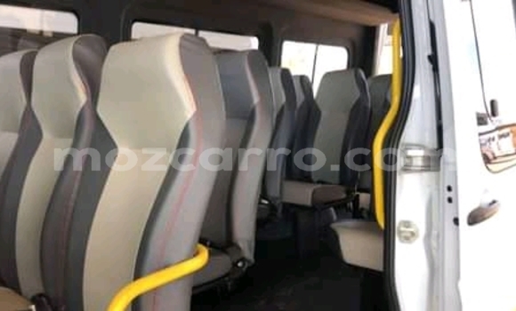 Tenga Tsaru Mercedes Viano Chena Mota in Maputo in Maputo Tenga Tsaru Mercedes Viano Chena Mota in Maputo in Maputo