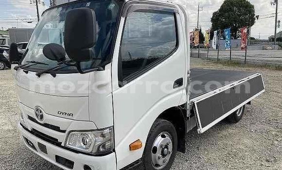 Nunua Ilio tumika Toyota Dyna Nyeupe Gari ndani ya Maputo nchini Maputo Nunua Ilio tumika Toyota Dyna Nyeupe Gari ndani ya Maputo nchini Maputo