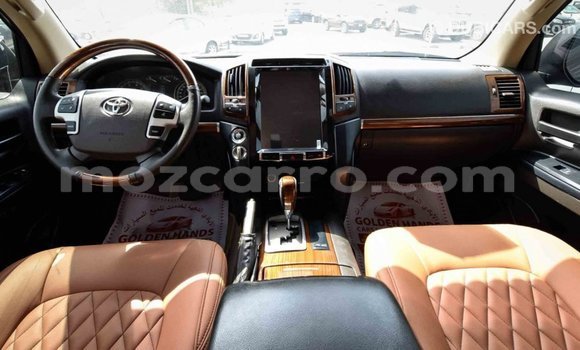 Comprar Importar Toyota Land Cruiser Preto Carro em Import - Dubai em Cabo Delgado Comprar Importar Toyota Land Cruiser Preto Carro em Import - Dubai em Cabo Delgado
