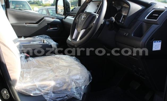 Tenga Tsaru Toyota Grand HiAce Nhema Mota in Maputo in Maputo Tenga Tsaru Toyota Grand HiAce Nhema Mota in Maputo in Maputo