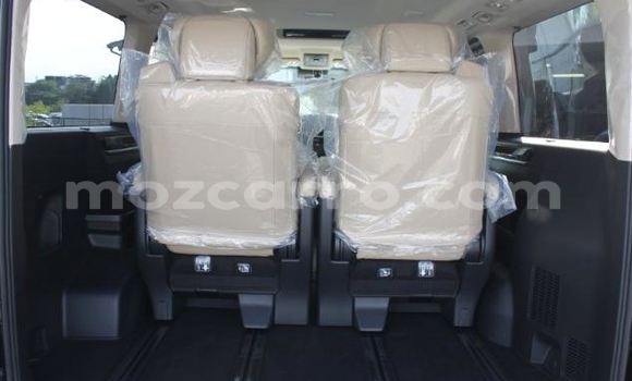 Tenga Tsaru Toyota Grand HiAce Nhema Mota in Maputo in Maputo Tenga Tsaru Toyota Grand HiAce Nhema Mota in Maputo in Maputo