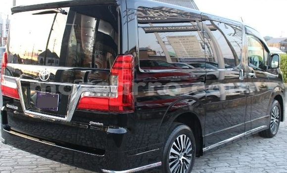 Tenga Tsaru Toyota Grand HiAce Nhema Mota in Maputo in Maputo Tenga Tsaru Toyota Grand HiAce Nhema Mota in Maputo in Maputo