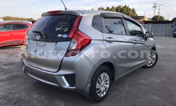 Tenga Tsaru Honda Fit Zvimwe Mota in Xai-Xai in Gaza Tenga Tsaru Honda Fit Zvimwe Mota in Xai-Xai in Gaza