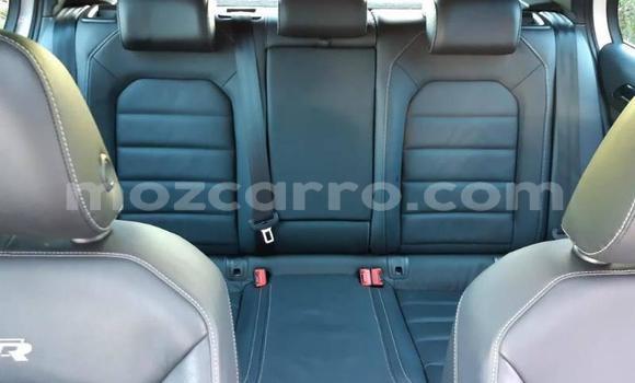 Nunua Ilio tumika Volkswagen Golf Nyeupe Gari ndani ya Maputo nchini Maputo Nunua Ilio tumika Volkswagen Golf Nyeupe Gari ndani ya Maputo nchini Maputo