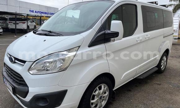 Tenga Tsaru Ford Tourneo Custom Chena Mota in Nampula in Nampula Tenga Tsaru Ford Tourneo Custom Chena Mota in Nampula in Nampula