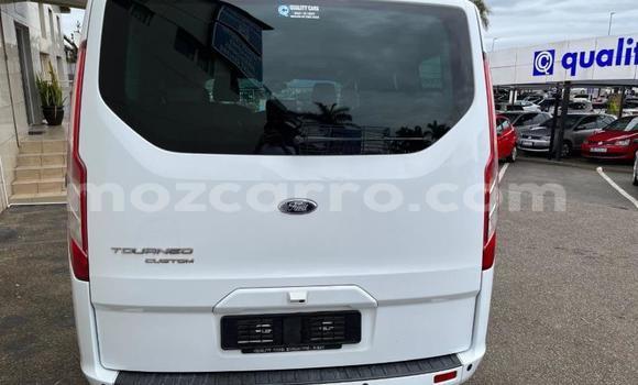 Tenga Tsaru Ford Tourneo Custom Chena Mota in Nampula in Nampula Tenga Tsaru Ford Tourneo Custom Chena Mota in Nampula in Nampula