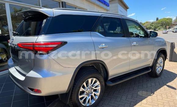 Tenga Tsaru Toyota Fortuner Sirivha Mota in Nampula in Nampula Tenga Tsaru Toyota Fortuner Sirivha Mota in Nampula in Nampula