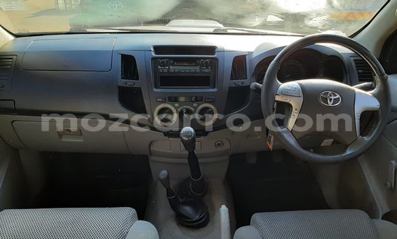 Buy Used Toyota Hilux White Car in Maputo in Maputo Buy Used Toyota Hilux White Car in Maputo in Maputo