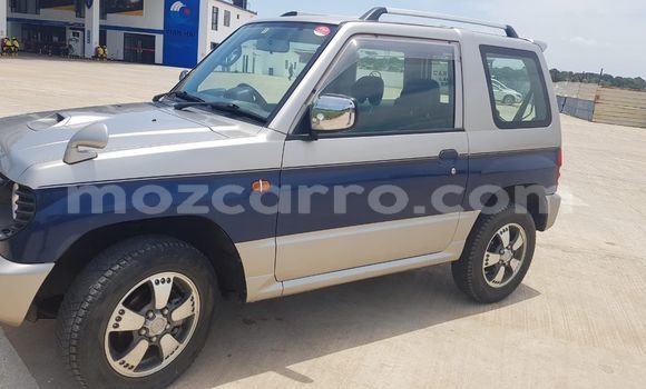 Nunua Ilio tumika Mitsubishi Pajero Mini Bluu Gari ndani ya Mocambique nchini Nampula Nunua Ilio tumika Mitsubishi Pajero Mini Bluu Gari ndani ya Mocambique nchini Nampula