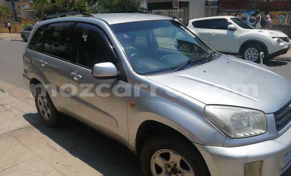 Nunua Ilio tumika Toyota RAV4 Fedha Gari ndani ya Maputo nchini Maputo Nunua Ilio tumika Toyota RAV4 Fedha Gari ndani ya Maputo nchini Maputo