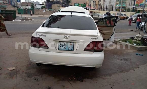 Nunua Ilio tumika Toyota Crown Nyeupe Gari ndani ya Maputo nchini Maputo Nunua Ilio tumika Toyota Crown Nyeupe Gari ndani ya Maputo nchini Maputo