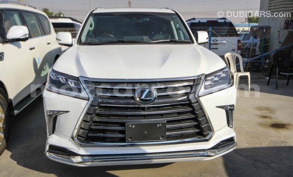 Comprar Importar Lexus LX Branco Carro em Import - Dubai em Cabo Delgado Comprar Importar Lexus LX Branco Carro em Import - Dubai em Cabo Delgado