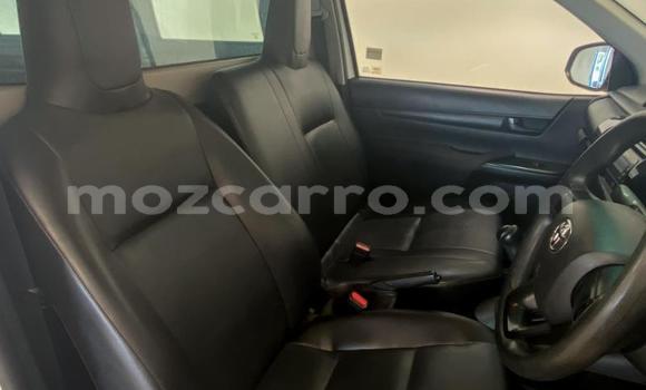 Buy Used Toyota Hilux White Car in Maputo in Maputo Buy Used Toyota Hilux White Car in Maputo in Maputo