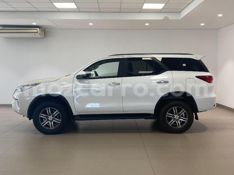 Big with watermark toyota fortuner manica manica 11815