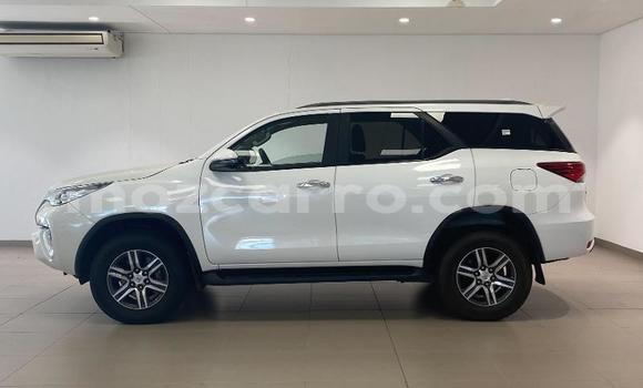 Tenga Tsaru Toyota Fortuner Chena Mota in Manica in Manica Tenga Tsaru Toyota Fortuner Chena Mota in Manica in Manica