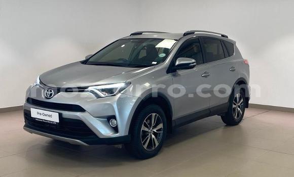 Comprar Usado Toyota RAV4 Prata Carro em Inhambane em Inhambane