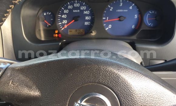 Nunua Ilio tumika Nissan Hardbody Nyeupe Gari ndani ya Maputo nchini Maputo Nunua Ilio tumika Nissan Hardbody Nyeupe Gari ndani ya Maputo nchini Maputo