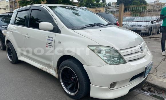 Nunua Ilio tumika Toyota IST Nyeupe Gari ndani ya Maputo nchini Maputo Nunua Ilio tumika Toyota IST Nyeupe Gari ndani ya Maputo nchini Maputo
