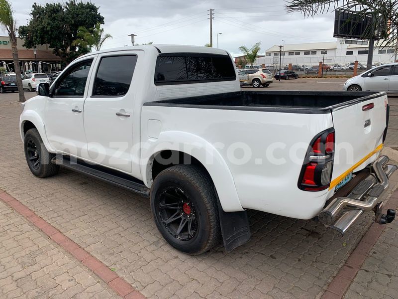 Big with watermark toyota hilux nampula mocambique 11831