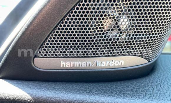 Comprar Usado BMW 3-Series Azul Carro em Maputo em Maputo Comprar Usado BMW 3-Series Azul Carro em Maputo em Maputo