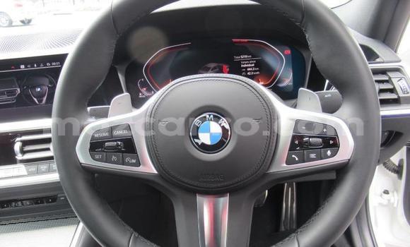 Comprar Usado BMW 3-Series Branco Carro em Mabalane em Gaza Comprar Usado BMW 3-Series Branco Carro em Mabalane em Gaza