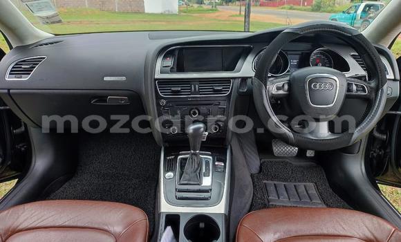 Nunua Ilio tumika Audi A5 Nyeusi Gari ndani ya Maputo nchini Maputo Nunua Ilio tumika Audi A5 Nyeusi Gari ndani ya Maputo nchini Maputo