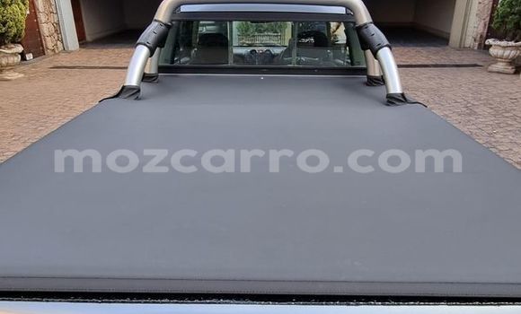 Nunua Ilio tumika Isuzu KB Fedha Gari ndani ya Maputo nchini Maputo Nunua Ilio tumika Isuzu KB Fedha Gari ndani ya Maputo nchini Maputo