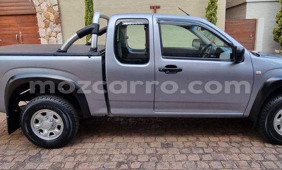 Nunua Ilio tumika Isuzu KB Fedha Gari ndani ya Maputo nchini Maputo Nunua Ilio tumika Isuzu KB Fedha Gari ndani ya Maputo nchini Maputo