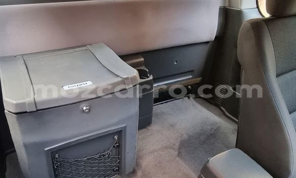 Nunua Ilio tumika Isuzu KB Fedha Gari ndani ya Maputo nchini Maputo Nunua Ilio tumika Isuzu KB Fedha Gari ndani ya Maputo nchini Maputo